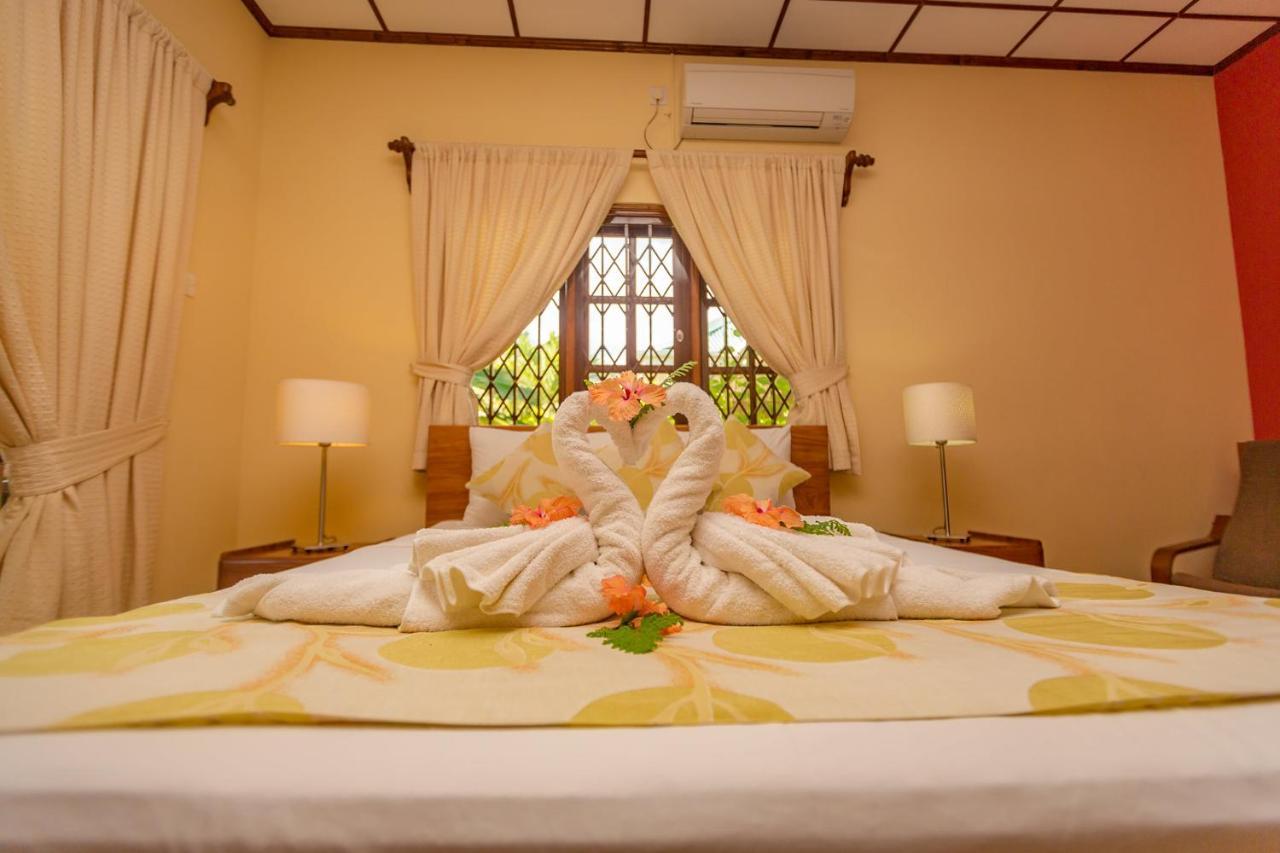 Cote D'Or Chalets Anse Volbert Village 外观 照片